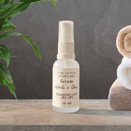 Hydrate & Glow Serum with hyaluronic acid, vitamins B3 and B5. New Zealand